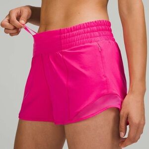 Lululemon Hotty Hot High Rise Lined Short 2.5 | Size 8 | Sonic Pink